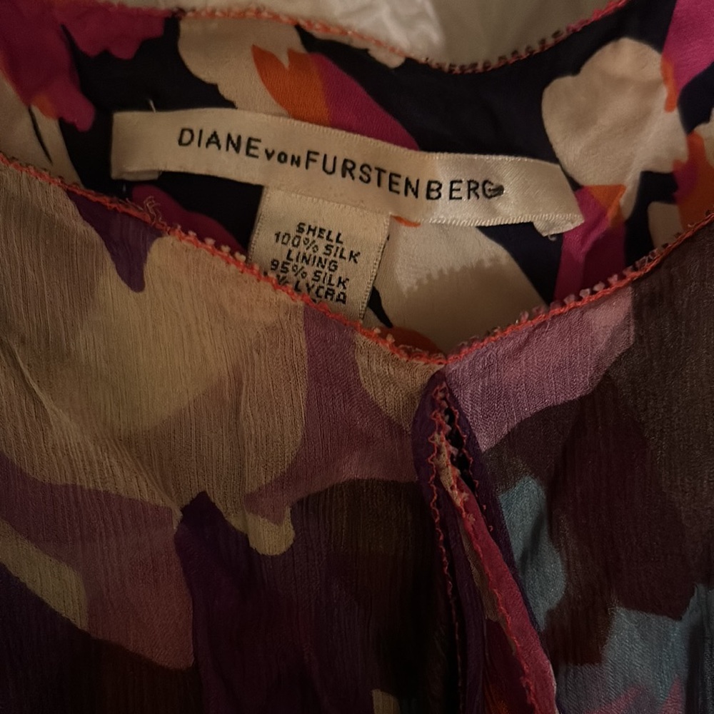 Diane Von Furstenberg silk handkerchief dress - Picture 4 of 6
